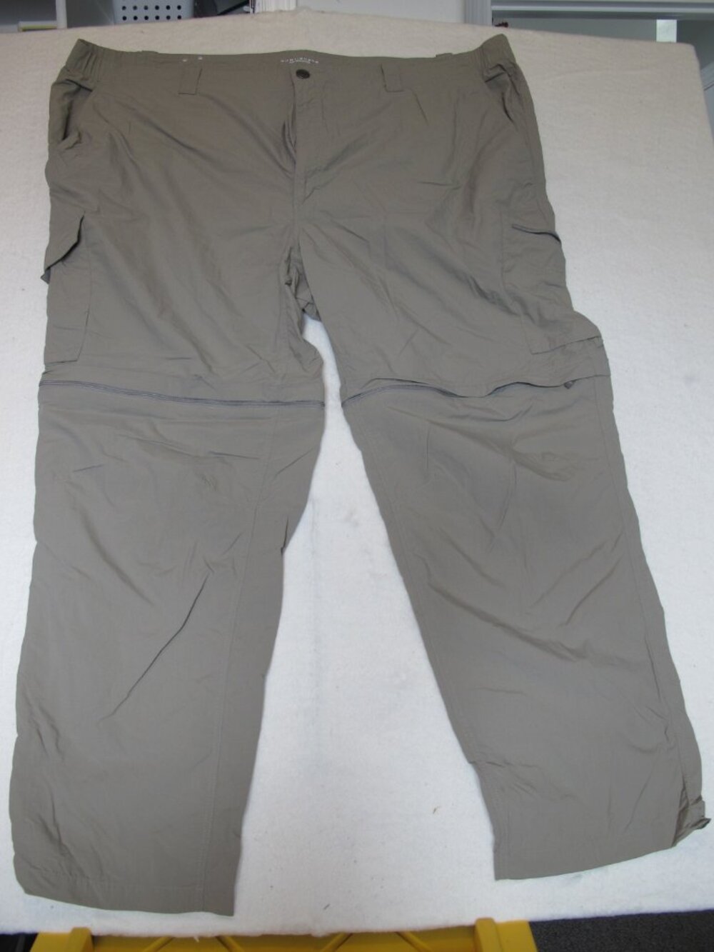 Columbia Men's Silver Ridge Convertible Pants Khaki Size 54x32 (59)